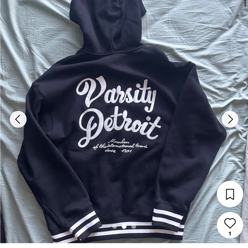 H&M Black Relaxed Fit Hoodie